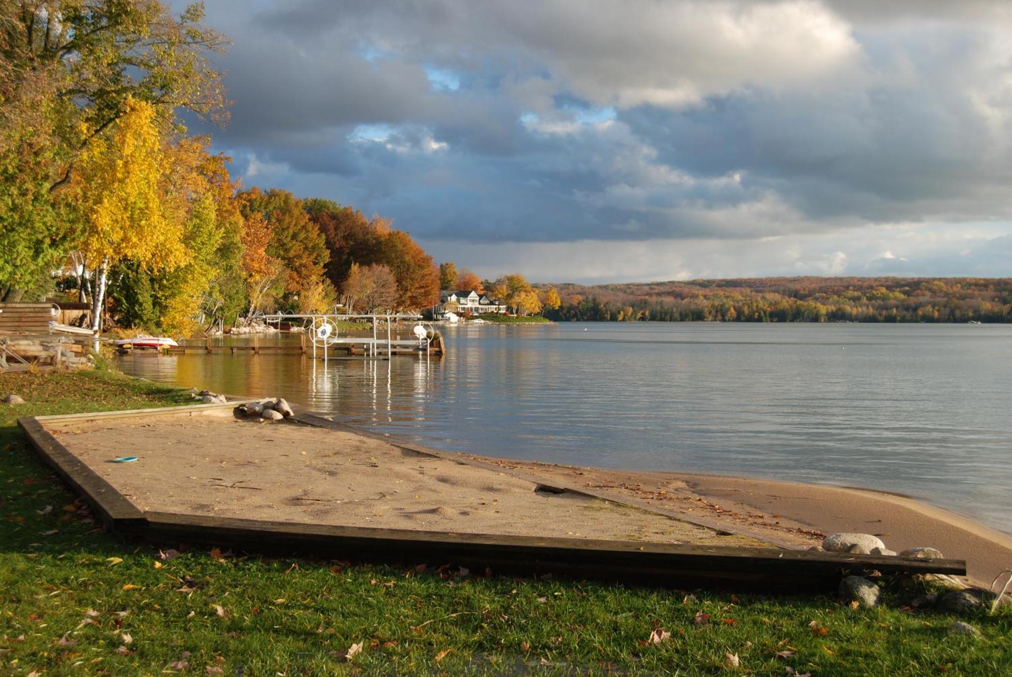 Beautiful Walloon Lake Home 佩托斯基 外观 照片