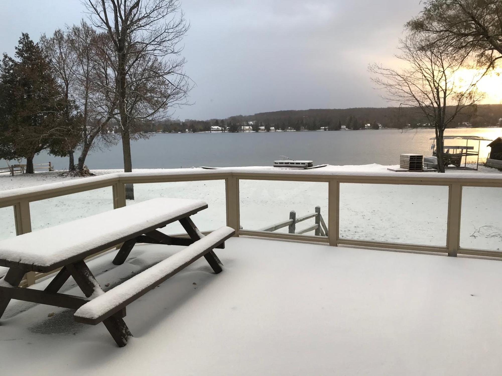 Beautiful Walloon Lake Home 佩托斯基 外观 照片