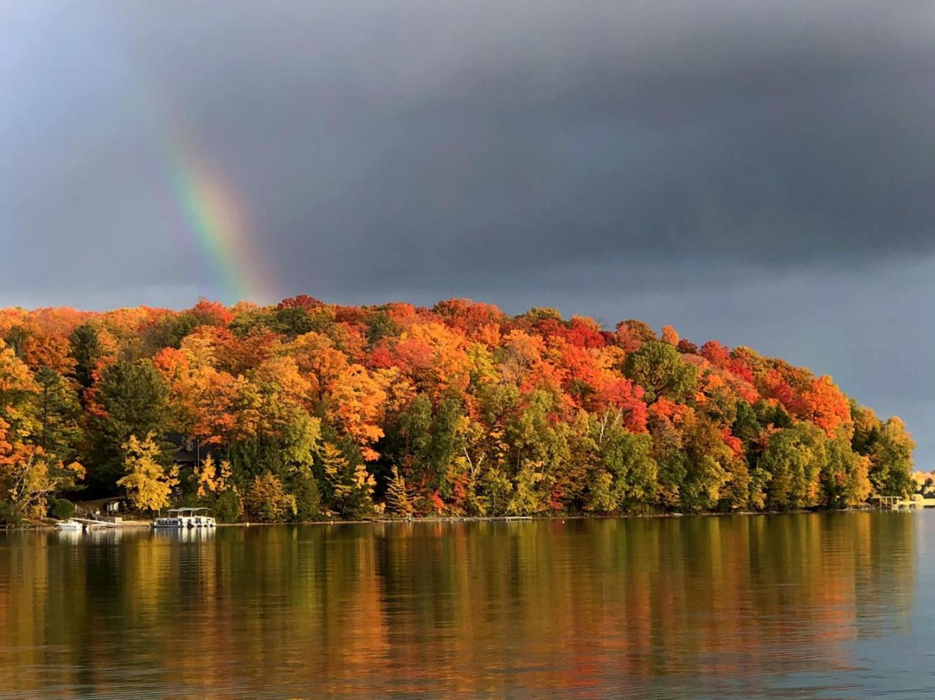 Beautiful Walloon Lake Home 佩托斯基 外观 照片